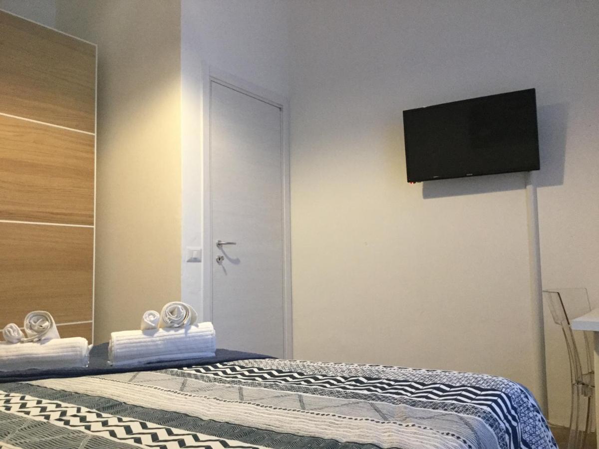 Casa Vittoria - A Pochi Passi Da Porta Romana Apartment Siena Luaran gambar